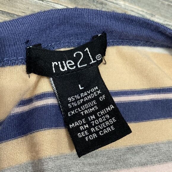 Striped T-Shirt Dress   - Picture 6 of 7